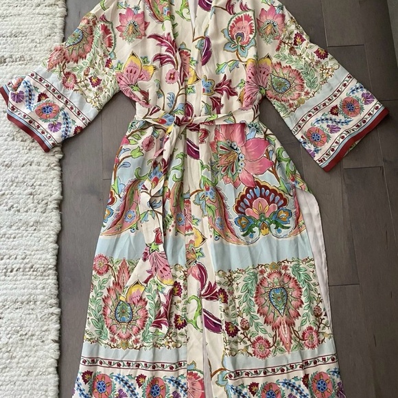 Zara Jackets & Blazers - Zara Floral Kimono Robe